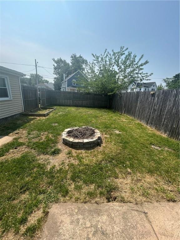 1 Holly St, East Providence, RI 02915 - photo 12
