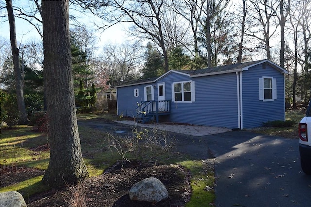 19 Jacob Perry Dr, Charlestown, RI 02831 - manufactured / mobile home featuring driveway