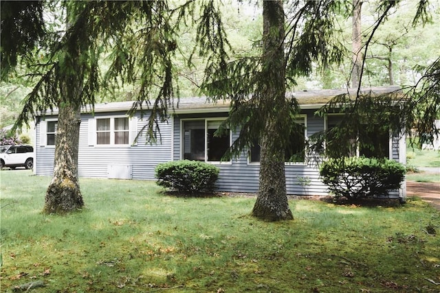 19 Jacob Perry Dr, Charlestown, RI 02831 - view of front facade featuring a front lawn