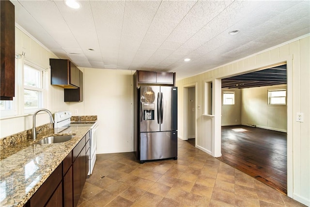 281 Richardson Rd, Coventry, RI 02816 - photo 2