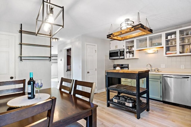 47 Morgan Ave Unit 45, Johnston, RI 02919 - dining room featuring light wood-style flooring