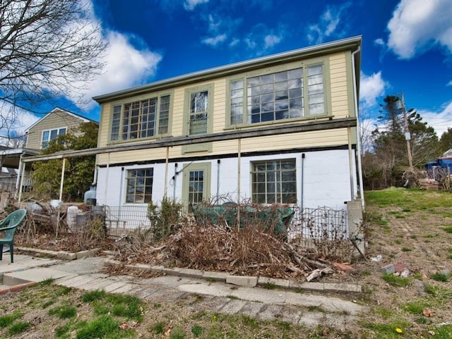 127 Pettey Ln, Westport, MA 02790 - view of front facade