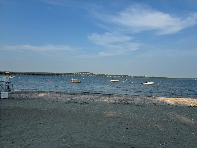105 N Rd, North Kingstown, RI 02874