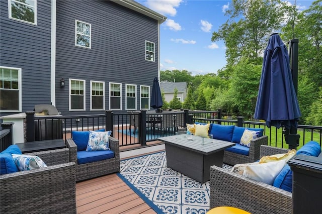 40 Oakbrook Ct, East Greenwich, RI 02818 - deck featuring an outdoor hangout area