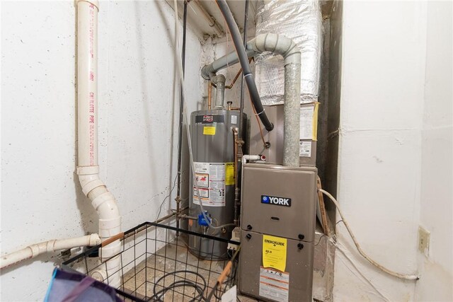 15 Loyalist Dr Unit 15B, Uxbridge, MA 01569 - utilities with gas water heater