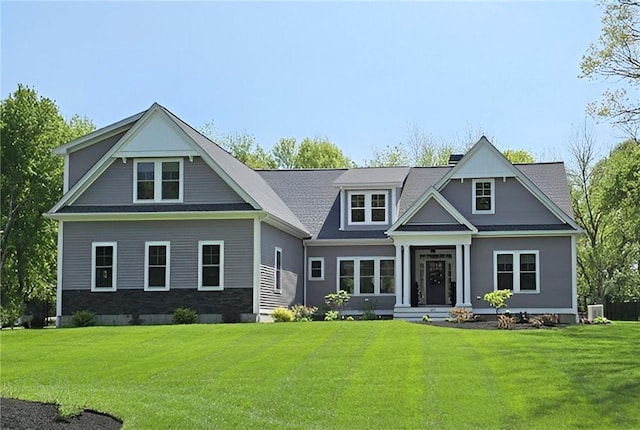 04 Carrs Ln, North Kingstown, RI 02852 - craftsman house with a front lawn