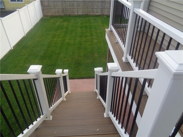 176 Vernon St, Warwick, RI 02889 - view of yard