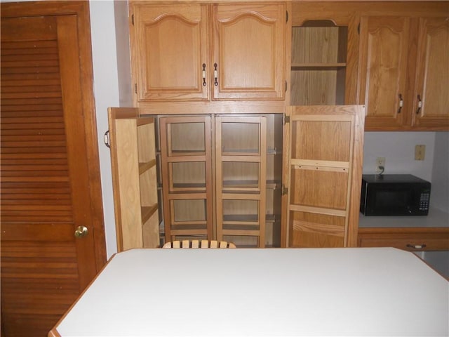 20 Anchorage Rd, Narragansett, RI 02882 - detailed view of black microwave
