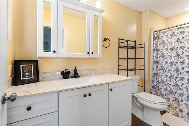 694 Orleans Ct, Warwick, RI 02886 - bathroom featuring vanity, toilet, a shower with curtain, and tile patterned flooring
