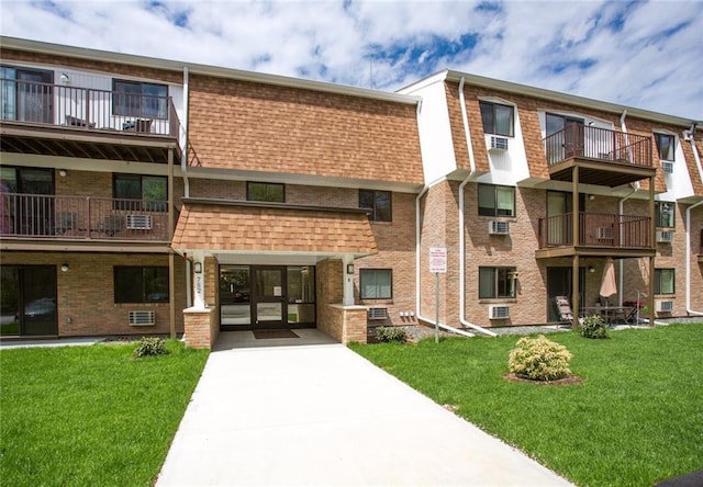 752 Quaker Ln Unit C311, Warwick, RI 02818 - view of property featuring driveway