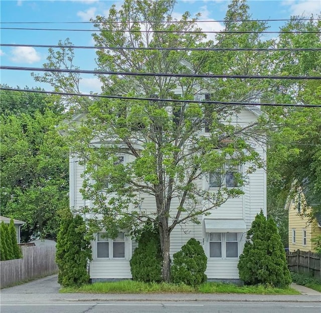 263 Front St, Lincoln, RI 02865 - view of home's exterior