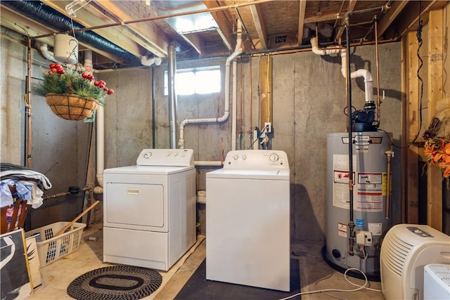 53 Hyde Ave, Pawtucket, RI 02861 - laundry room featuring water heater and washing machine and dryer
