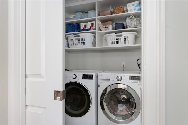 40 Kettle Point Ave, East Providence, RI 02914 - washroom featuring washing machine and dryer
