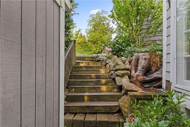 694 Windwood Dr Unit C, Tiverton, RI 02878 - view of staircase