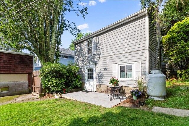 694 Windwood Dr Unit C, Tiverton, RI 02878 - view of rear view of house