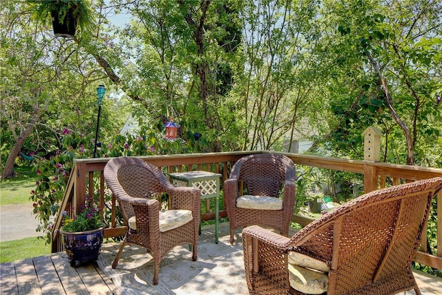 201 Paradise Ave, Middletown, RI 02842 - view of balcony