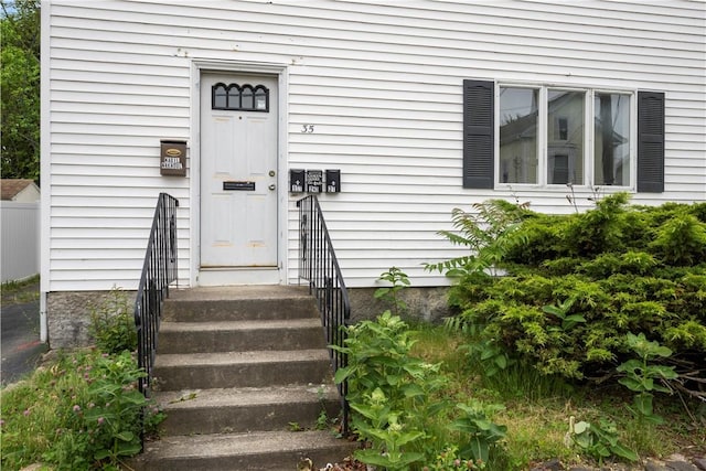 35 Laurel St, Pawtucket, RI 02860 - view of doorway to property