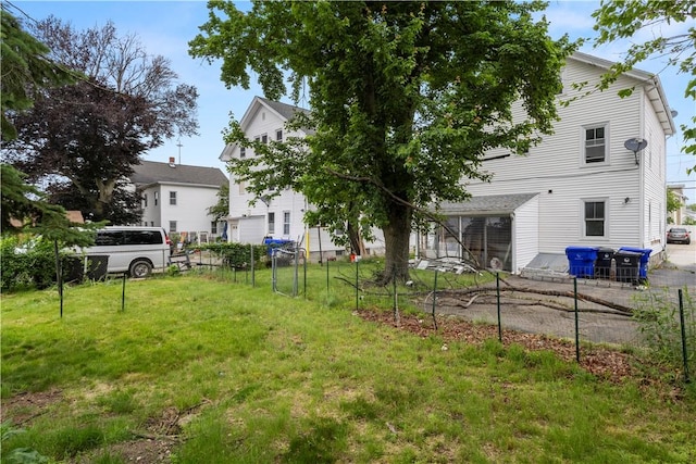35 Laurel St, Pawtucket, RI 02860 - view of yard