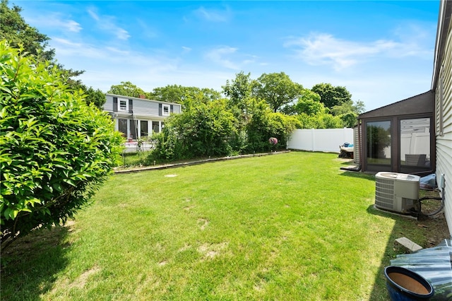 59 Massachusetts Ave, Warwick, RI 02888 - view of fenced yard