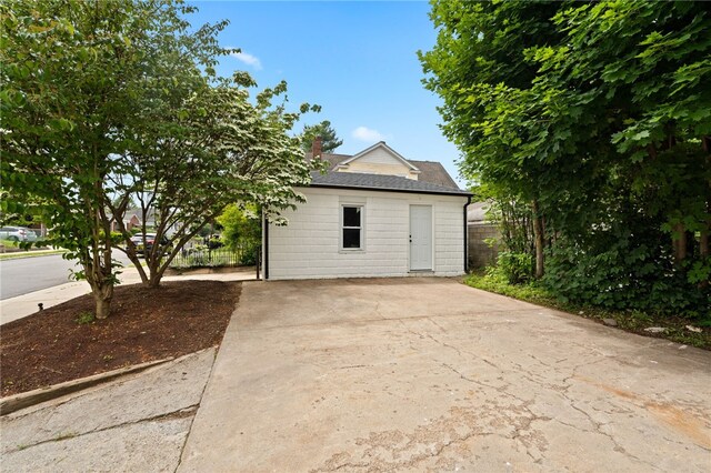 1314 Chalkstone Ave, Providence, RI 02908 - garage with driveway