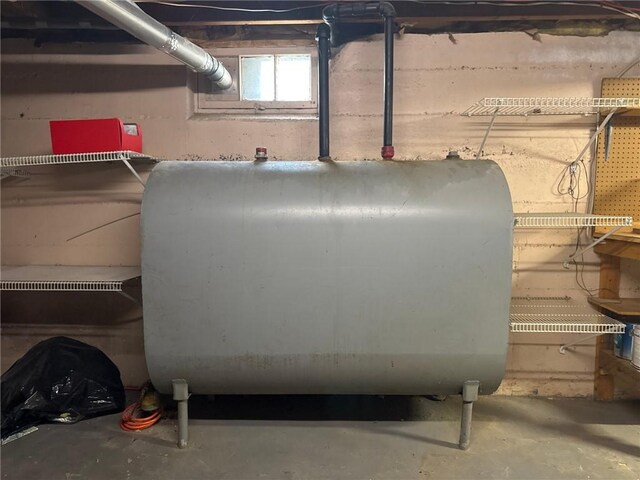 3 Arrow Ave, Warwick, RI 02886 - utilities featuring oil tank
