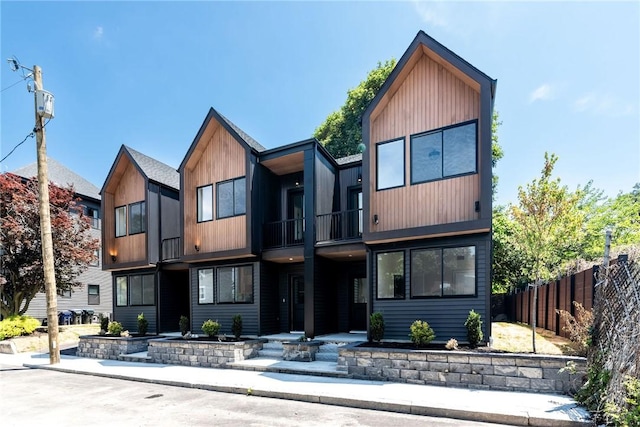 12 Daggett Ct Unit 2, Providence, RI 02906 - contemporary home featuring a balcony
