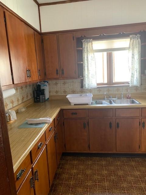 17 Brown St, East Providence, RI 02914 - photo 10