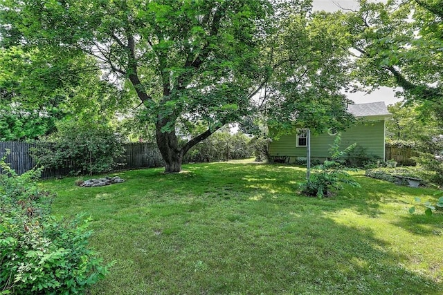 129 Ash St, Warwick, RI 02888 - view of fenced yard