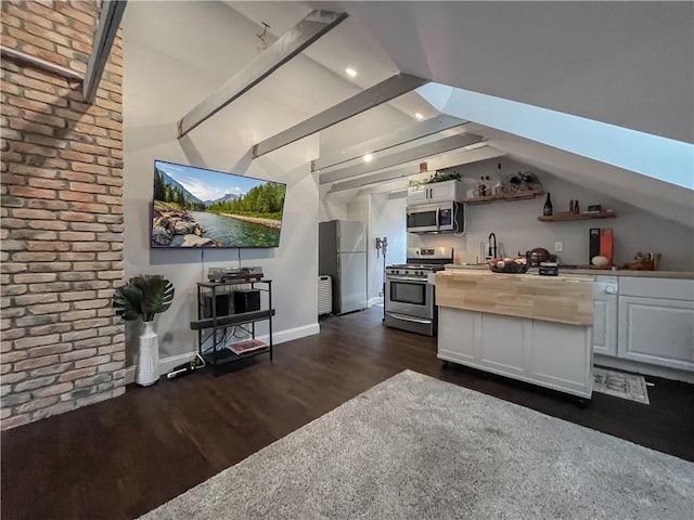 122 Willow St, Providence, RI 02909