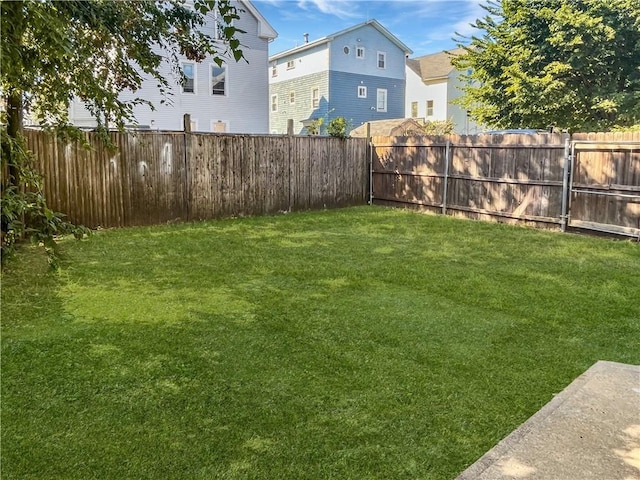 122 Willow St, Providence, RI 02909 - view of fenced backyard