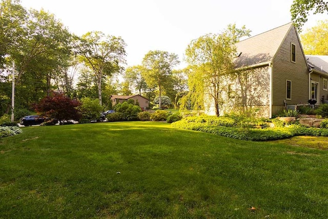 30 Karen Ann Dr, Smithfield, RI 02917 - view of grassy yard