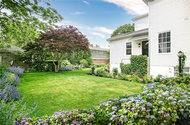 12 Poplar St, Newport, RI 02840 - view of grassy yard
