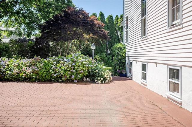 12 Poplar St, Newport, RI 02840 - view of patio / terrace
