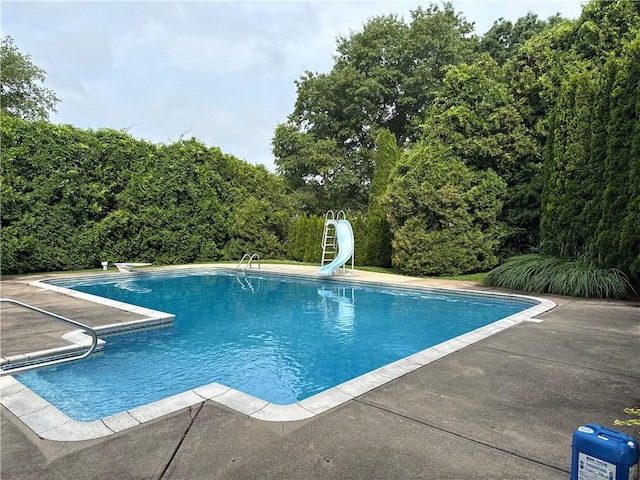 4 Albert Dr, Johnston, RI 02919