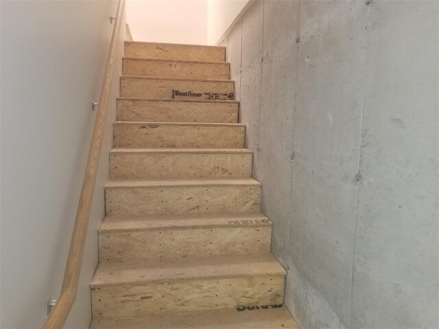 28 Portland St, Providence, RI 02907 - view of staircase