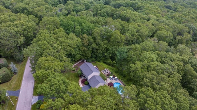 31 Wickaboxet Dr, West Greenwich, RI 02817 - aerial view of property and surrounding area featuring a forest