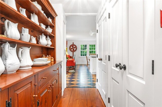 1049 Matunuck Schoolhouse Rd, South Kingstown, RI 02879 - hall with light flooring