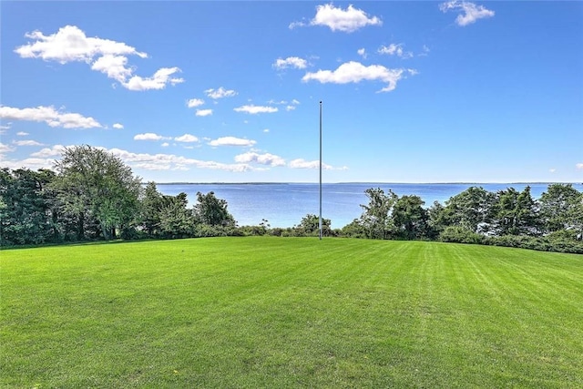 69 Nayatt Rd, Barrington, RI 02806