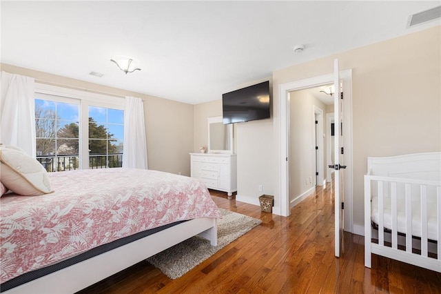 81 S Pier Rd, Narragansett, RI 02882 - bedroom with wood finished floors and baseboards