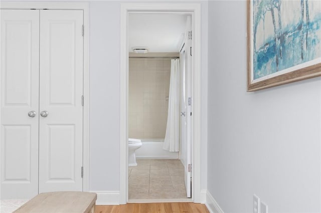 20 Narragansett Ave Unit 404, Narragansett, RI 02882 - corridor featuring baseboards and light wood-type flooring