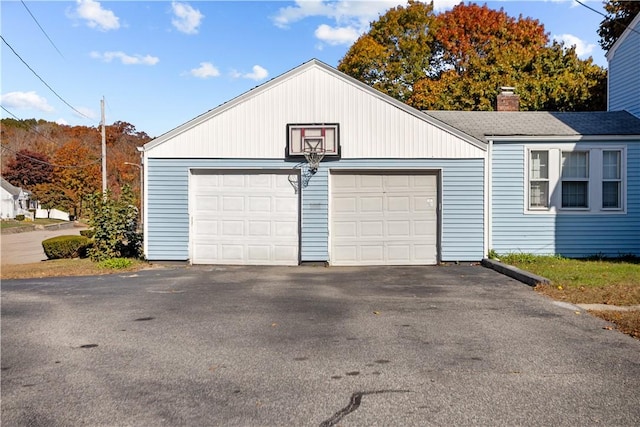 211 Tiogue Ave, Coventry, RI 02816 - view of garage