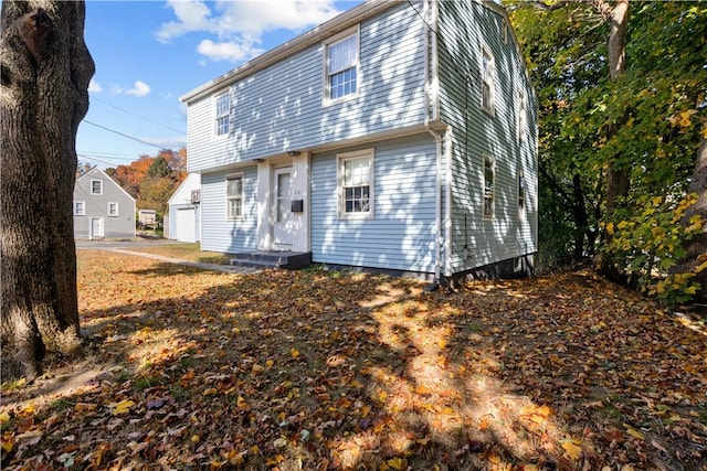 211 Tiogue Ave, Coventry, RI 02816 - back of property