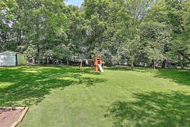 247 Oaklawn Ave, Cranston, RI 02920 - photo 39