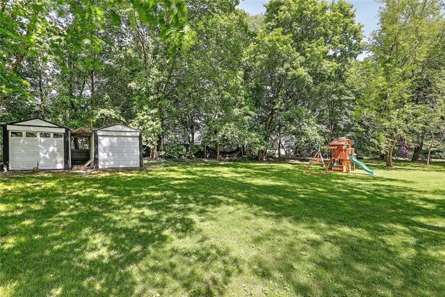 247 Oaklawn Ave, Cranston, RI 02920 - photo 40