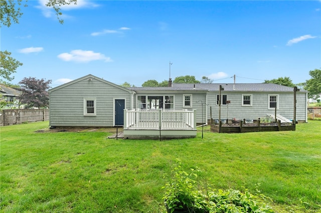 15 Rutland St, Warwick, RI 02888 - back of property featuring a deck