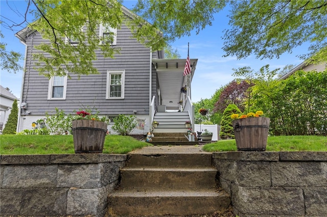 229 Roger Williams Ave, East Providence, RI 02916 - view of front facade with stairway