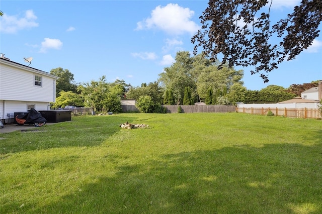 94 Waterman Ave, Warwick, RI 02889 - view of yard
