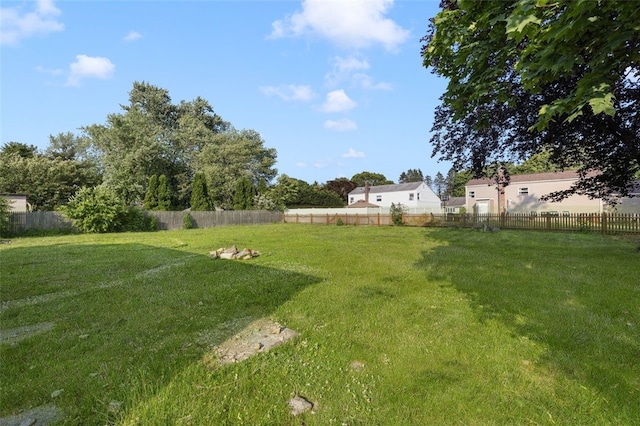 94 Waterman Ave, Warwick, RI 02889 - view of yard