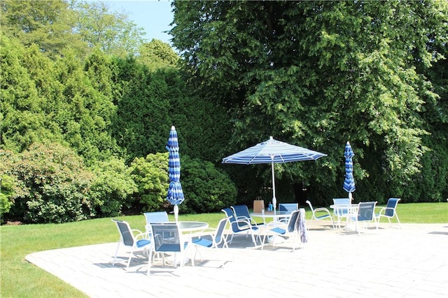 401 Bellevue Ave Unit 100, Newport, RI 02840 - view of patio / terrace featuring outdoor dining space