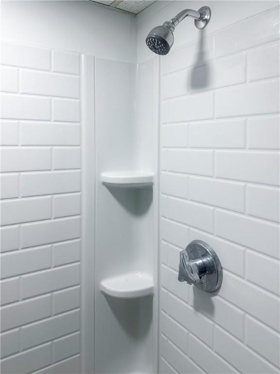 253 Nelson St, Providence, RI 02908 - bathroom view of a shower